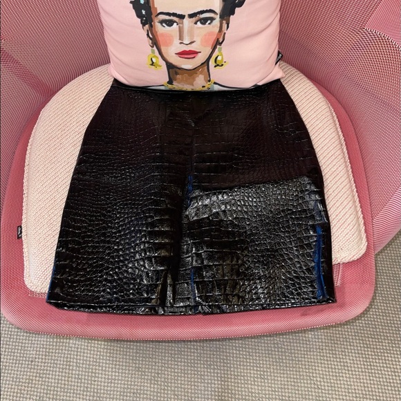 Gucci Croc Print Leather Skirt - Picture 5 of 16